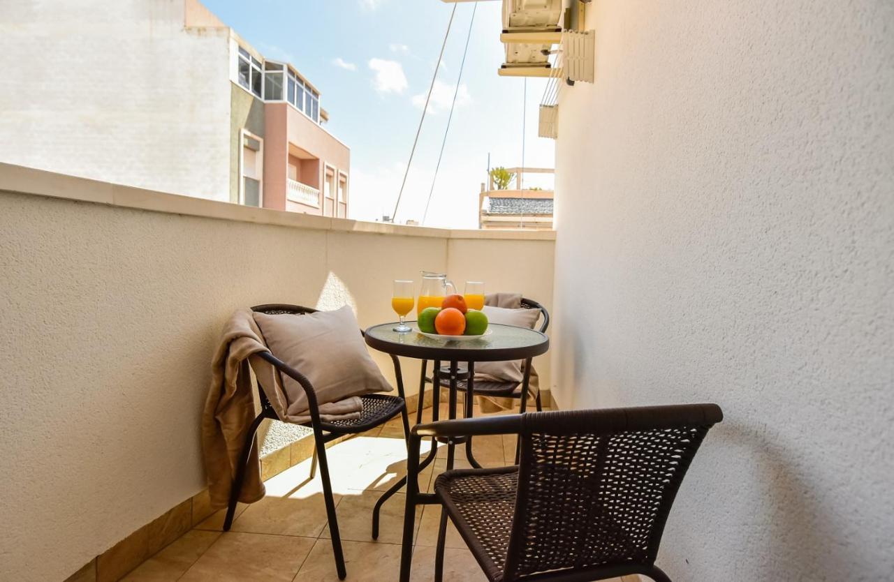 Apartments Cura Beach Torrevieja Bagian luar foto