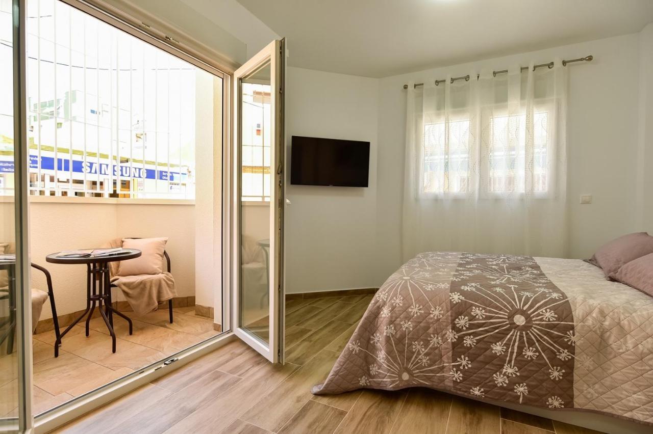 Apartments Cura Beach Torrevieja Bagian luar foto