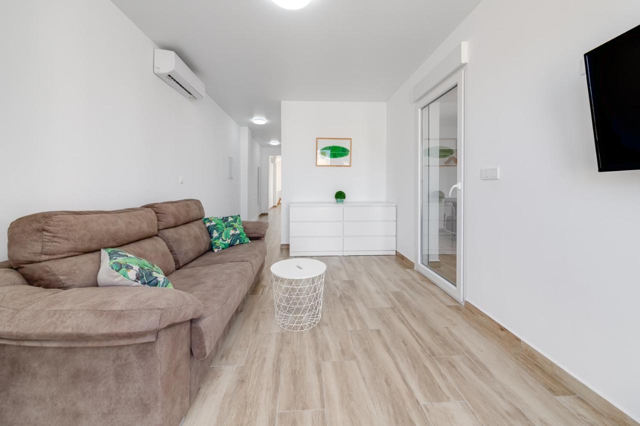 Apartments Cura Beach Torrevieja Bagian luar foto